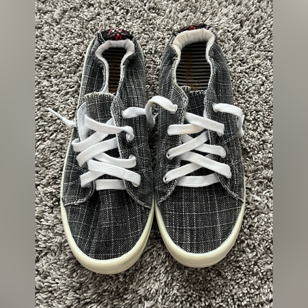Grey Madeline No Tie Laced Sneakers